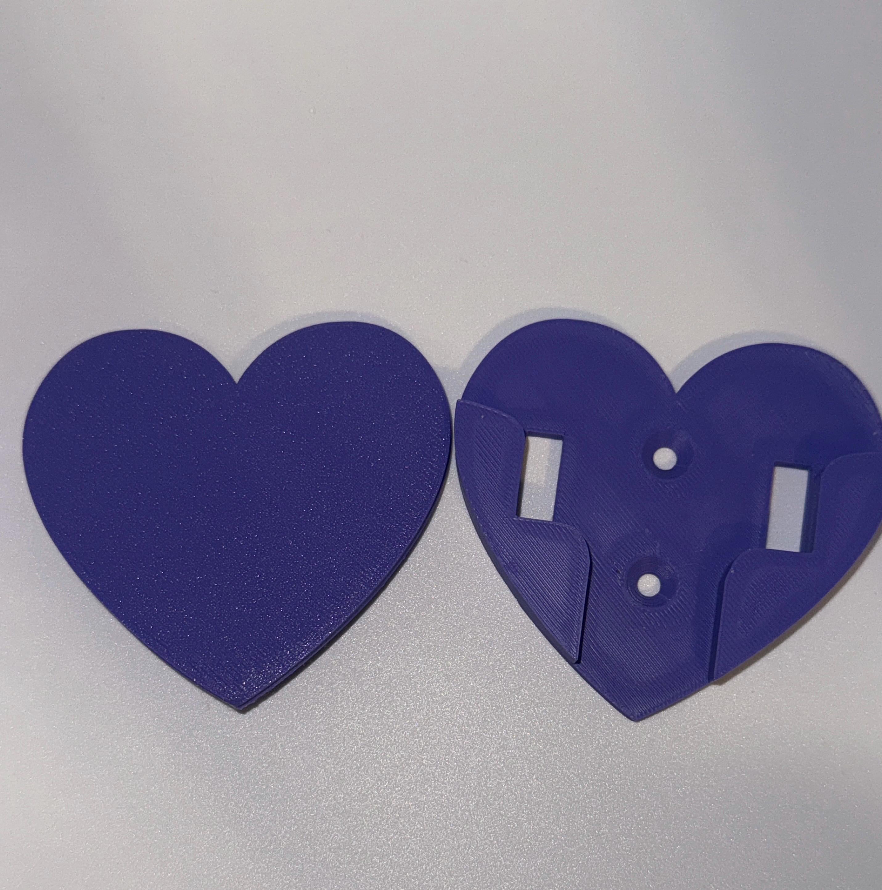 Wall Mounted Heart KPOP Picket Holder