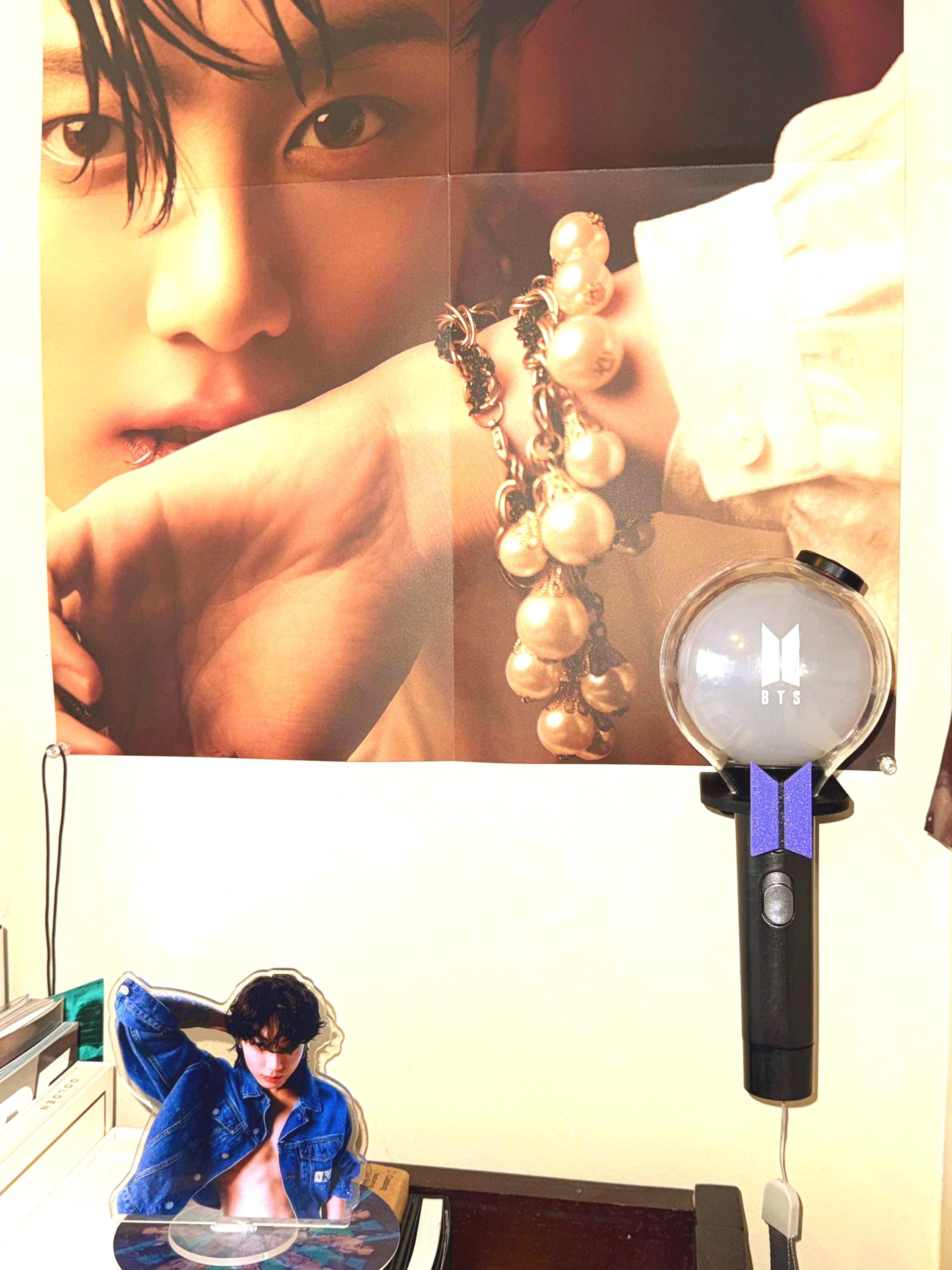 Army Bomb Light Stick Wall Mount