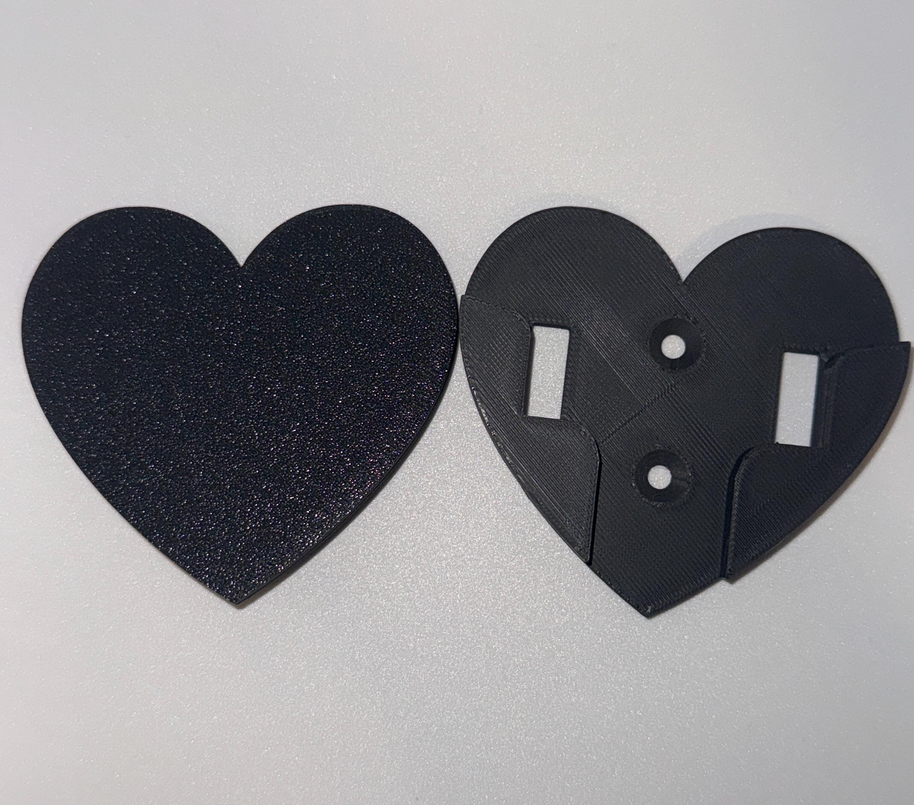 Wall Mounted Heart KPOP Picket Holder